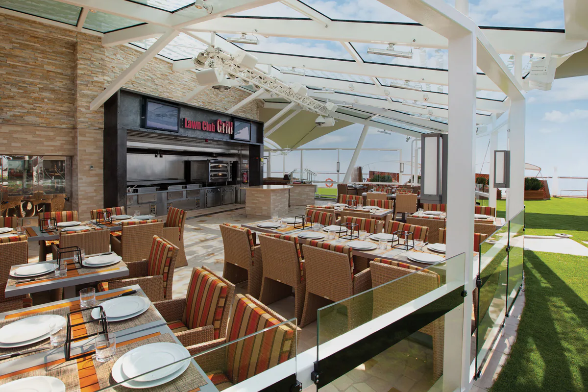 Ресторан Lawn Club Grill