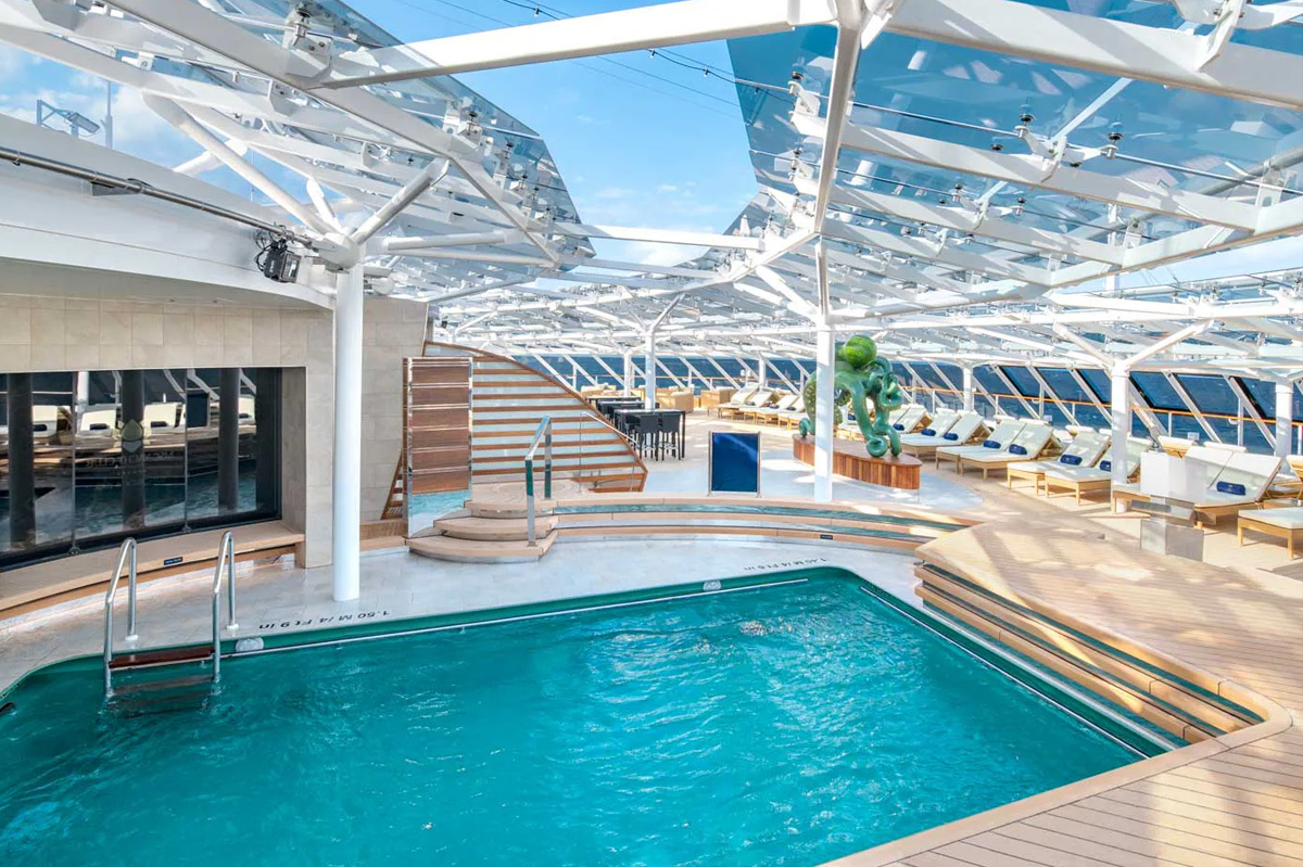 MSC Yacht Club Sundeck & Bar